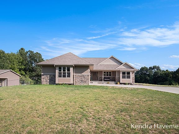2nd image of 2590 Recluse Dr