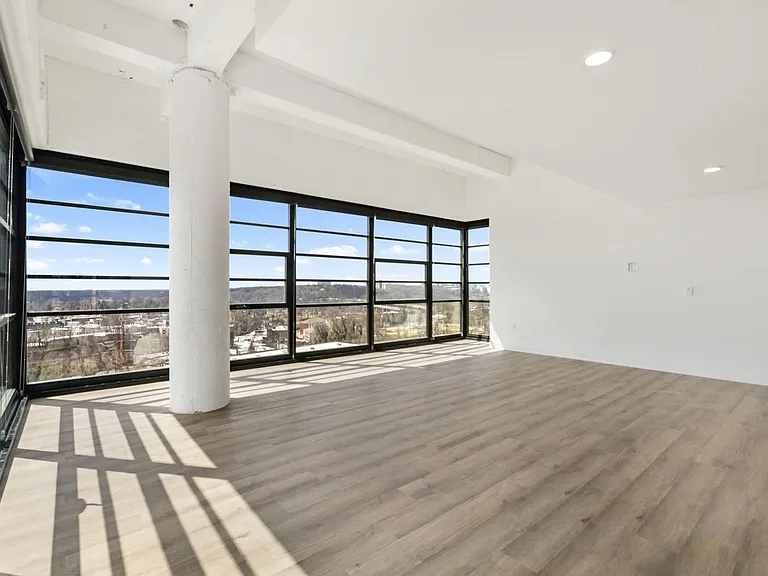 The Tower at Henry — Photo 115