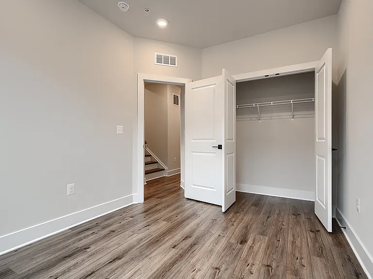 109 Glass Ln — Photo 25