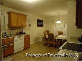 4th image of 310 Somerset Dr