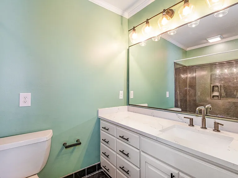 116 Harding Pl #3 — Photo 10