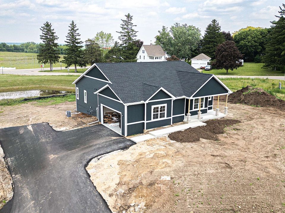 1st image of 313 Teri Lee Ln