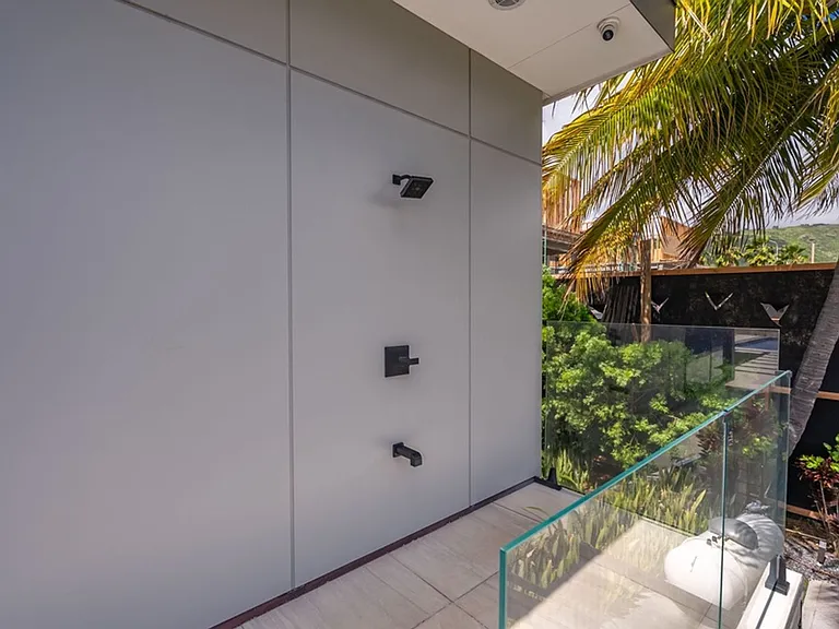 5295 Kalanianaole Hwy #2 — Photo 45