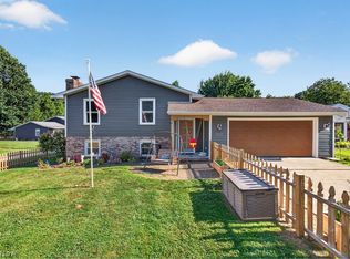 1110 E Front St, Dover, OH 44622