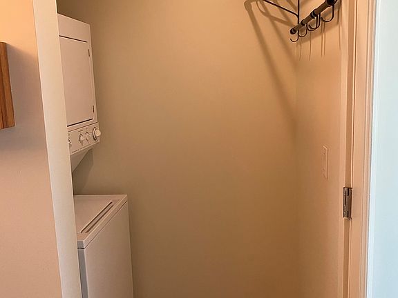 4th image of 1530 J St #320