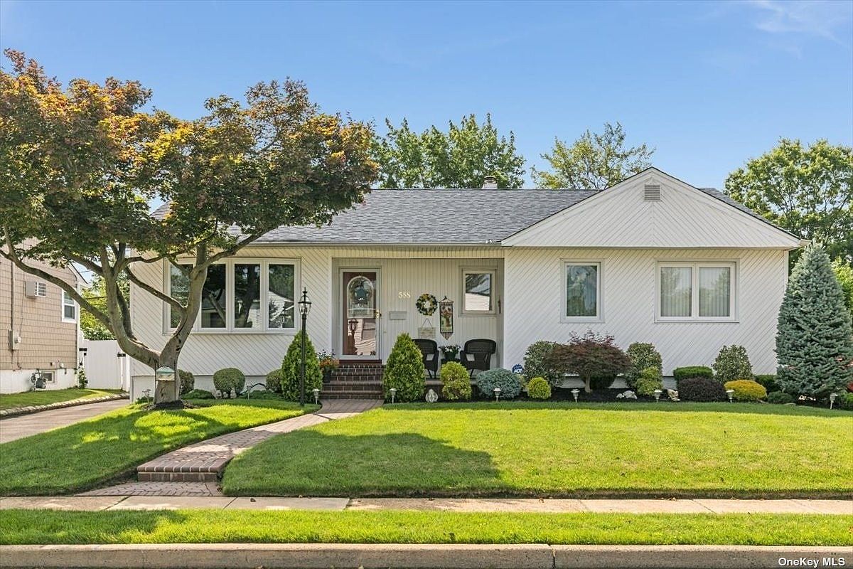 558 Hewlett Street, Franklin Square, NY 11010 Zillow