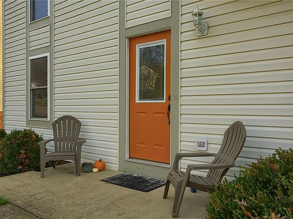 3rd image of 744 Kilbuck Dr