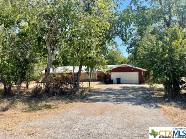 645 W Pietzsch St, Bartlett, TX 76511