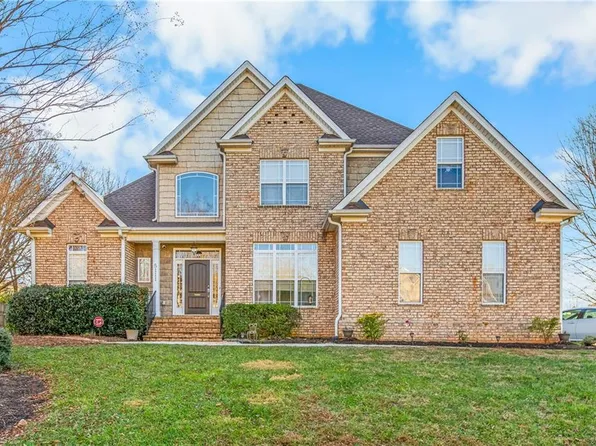 5111 Spiral Wood Dr, Clemmons, NC 27012