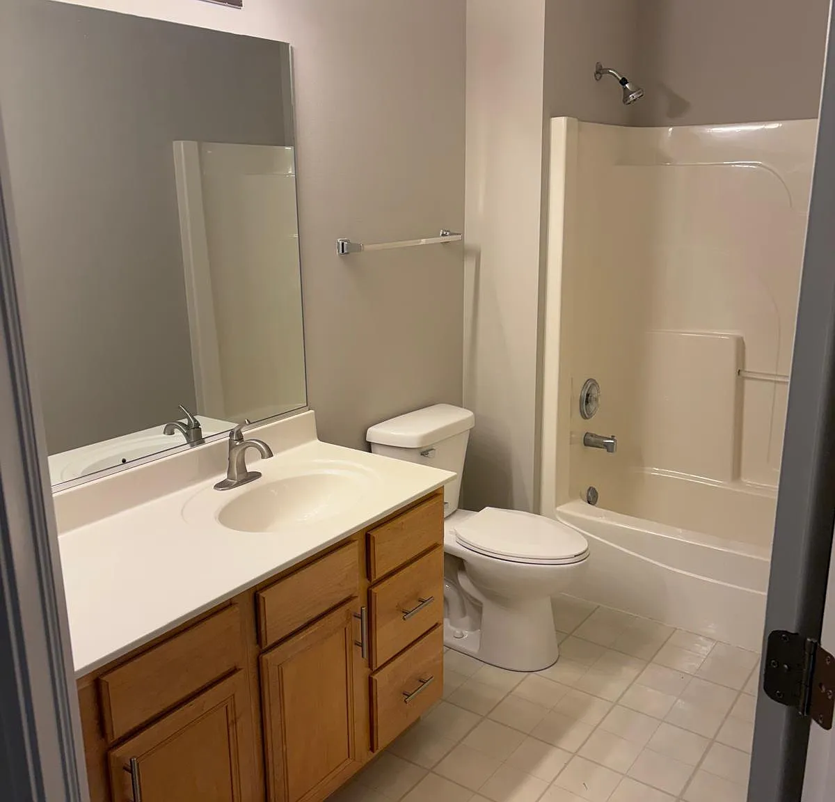 2 bed, 1067 sqft, $2,350 — Photo 2