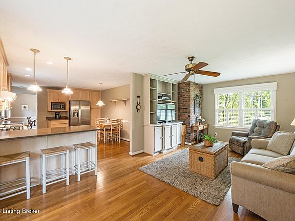 4th image of 3411 Barbour Ln