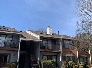 126 Irving Pl, Basking Ridge, NJ 07920