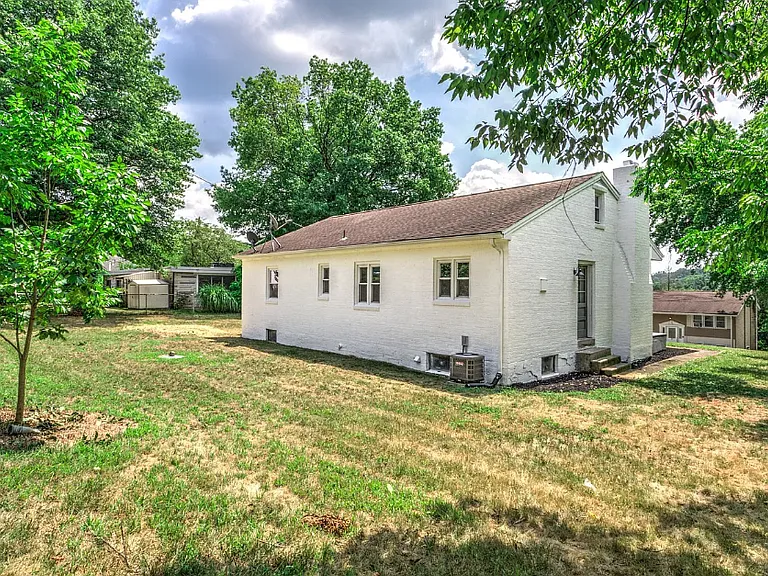 (yard has been fully fenced in since pictures were taken)