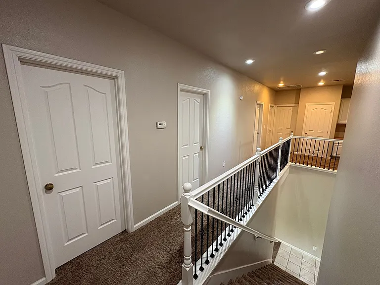 1249 N Julieann Ct — Photo 16