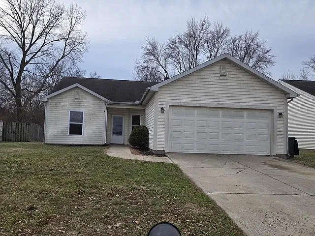 3 bed, 1095 sqft, $1,600 — Photo 1