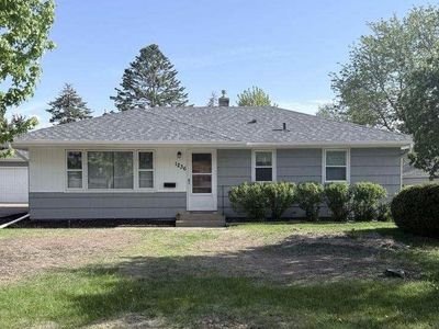 1236 Roma Ave, Roseville, MN, 55113