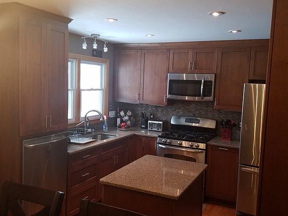4th image of 108 Orlando Ave