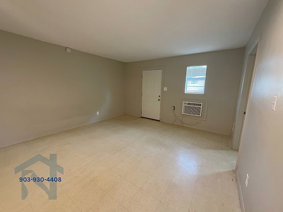2nd image of 1004 2nd St #6