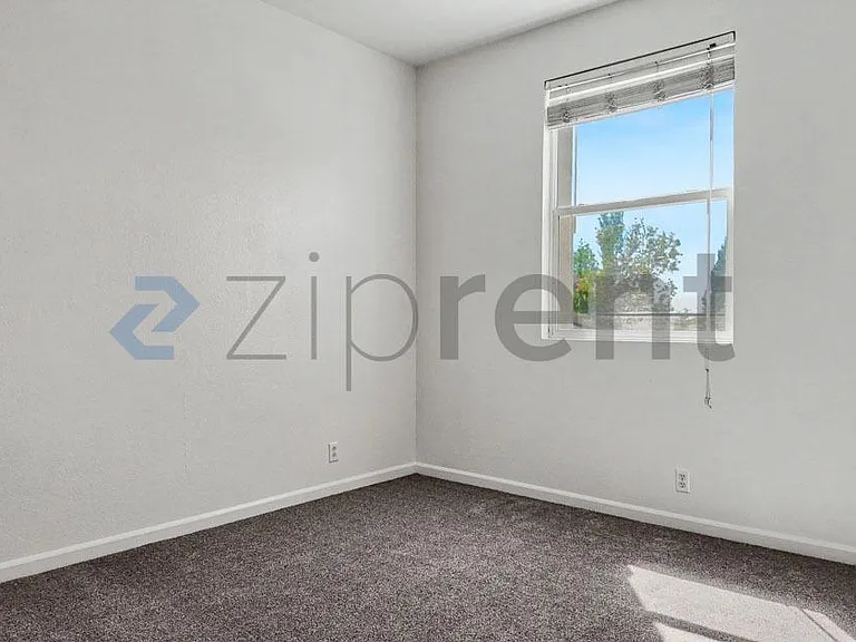 2342 Canary Dr — Photo 29