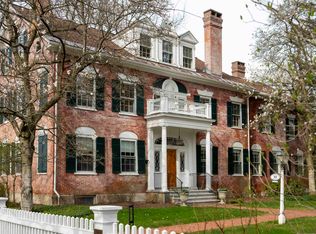 39 Elm Street #B, Woodstock, VT 05091