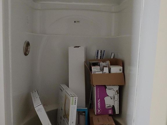 5th image of 5019 Vista Ct