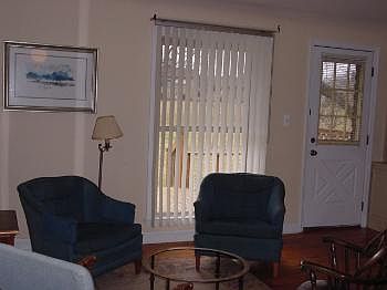 5th image of 2325 Fernwood Ave