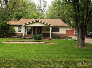 8585 Pacton Dr, Shelby Township, MI 48317