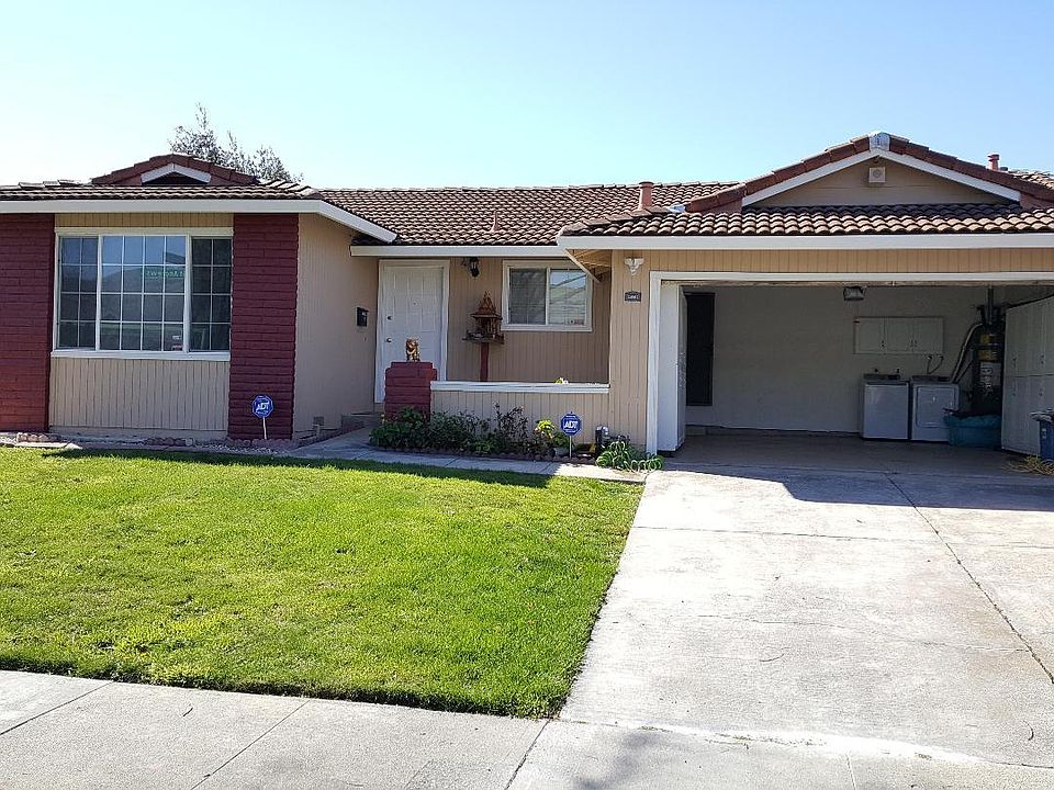 1st image of 1841 Saint Andrews Pl