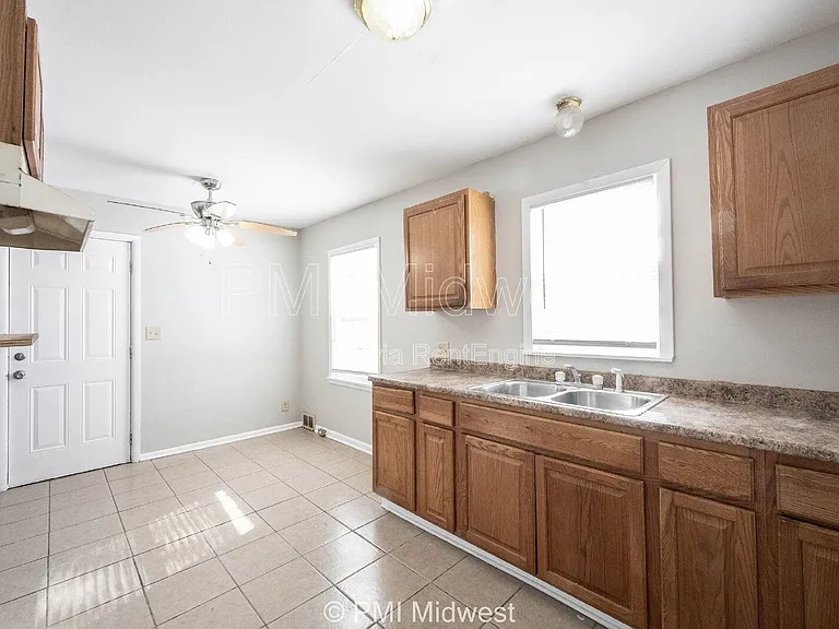 1859 W 60th St — Photo 12