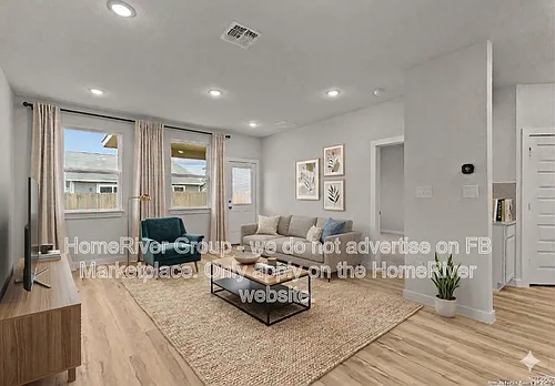 2520 Solon Ln Photo 1
