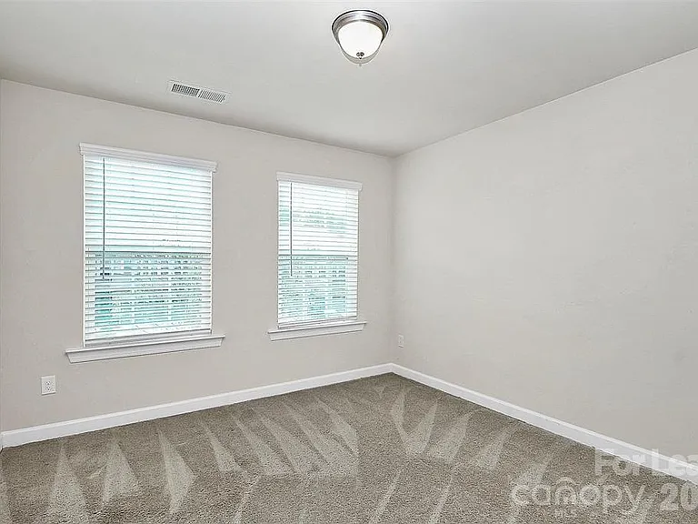 9328 Glenburn Ln — Photo 17