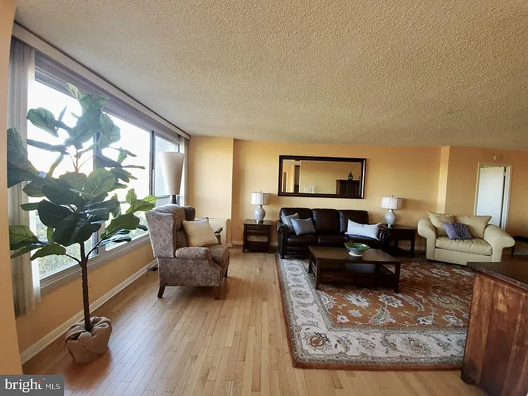 1001 City Ave #EE-1021 — Photo 5