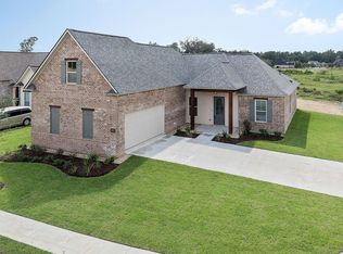 36253 Belle Savanne Ave, Geismar, LA 70734