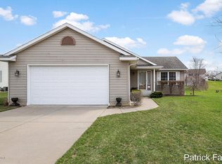 120 W Calgary Dr, Hastings, MI