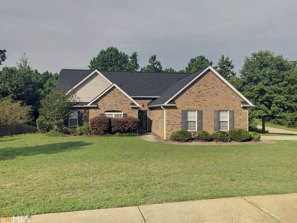 1st image of 409 Camella Cir