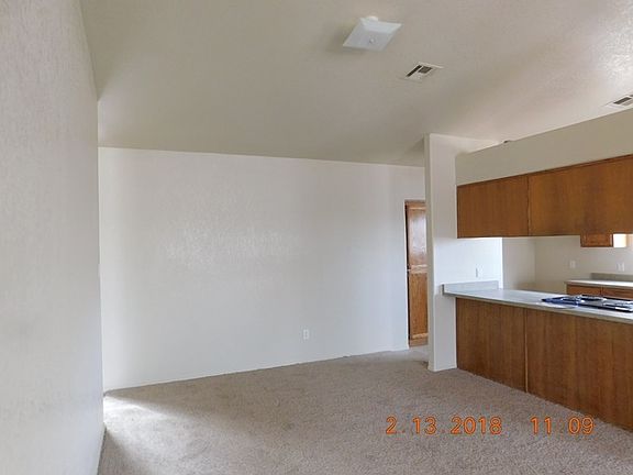 4th image of 6250 E 43rd St