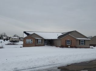 3546 N Quarry Creek Dr, White Lake, MI 48383