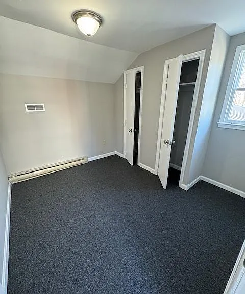 724 Broad St #A — Photo 6