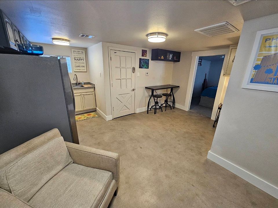 1st image of 1802 N 21st Pl