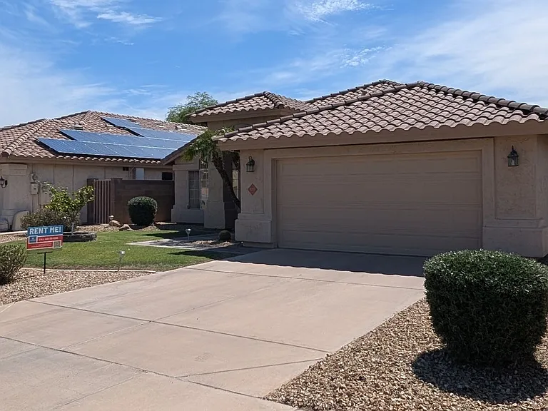 929 N Quail Ln — Photo 3