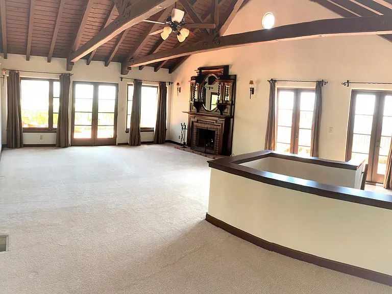370 High Dr — Photo 8
