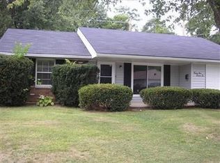 2186 Cornwall Dr, Xenia, OH 45385