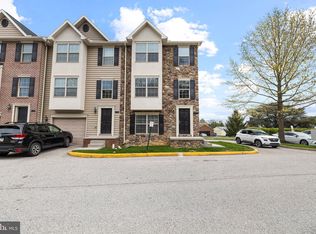 24 Shady Tree Ct, York, PA 17402