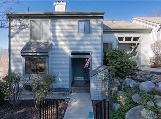 13 Strathmore Ln #13, Avon, CT 06001