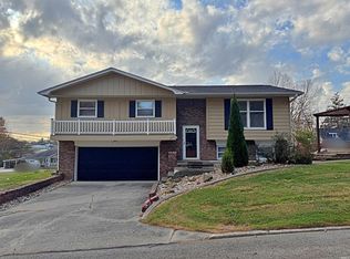 603 E John St, Washington, IN 47501