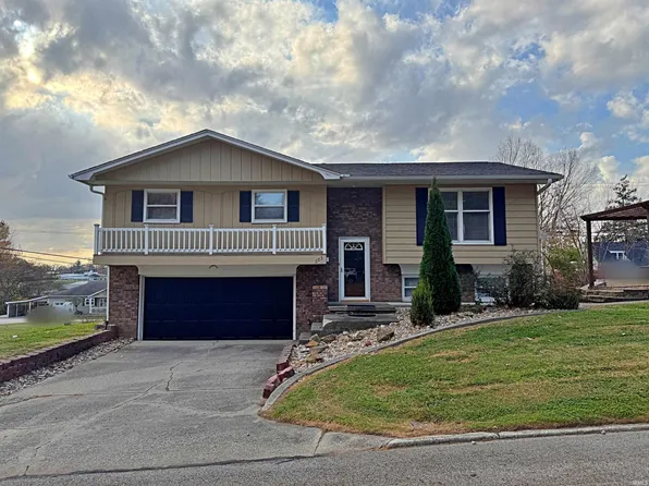 603 E John St, Washington, IN 47501