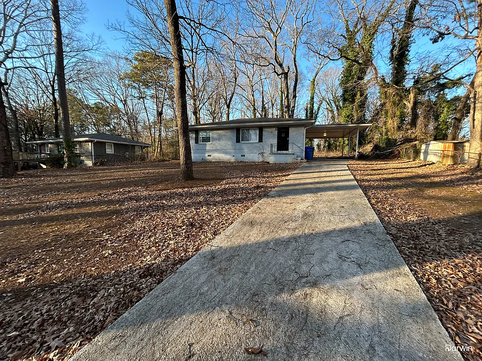 76 Schell Rd SE