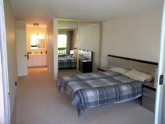 5th image of 3825 Centre St Unit 29