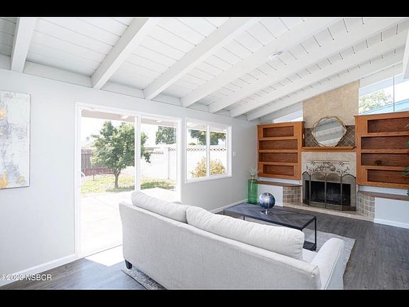4th image of 303 N 3rd St
