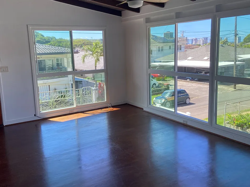 2424 Lanai St